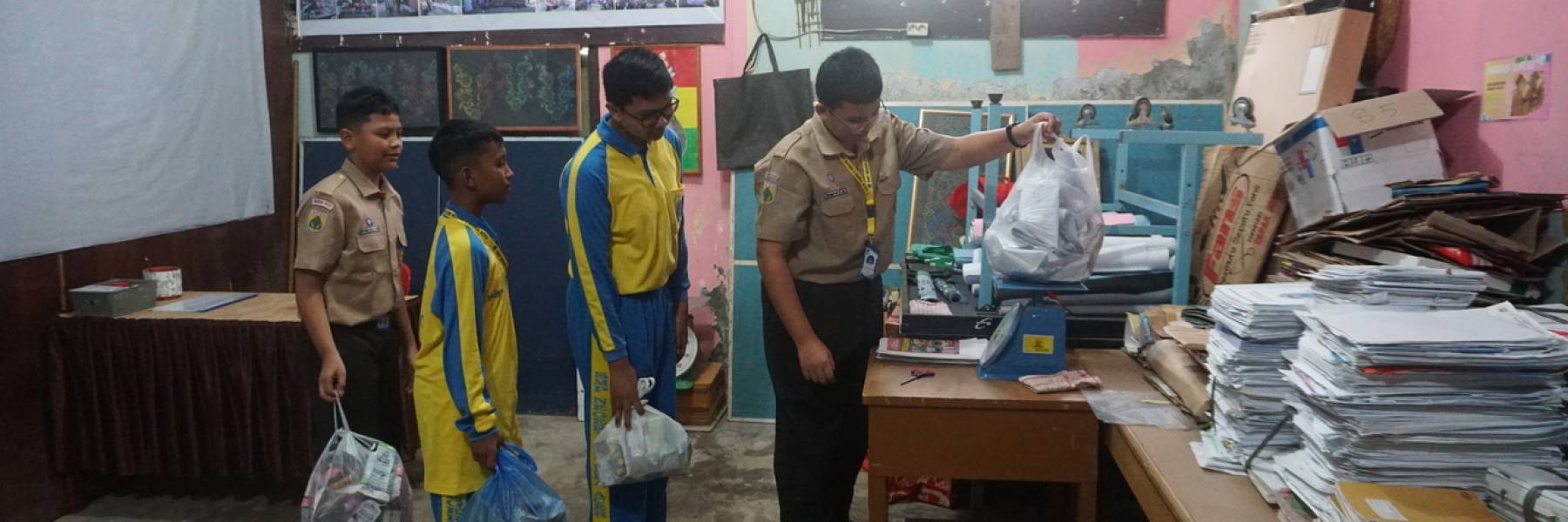 Kegiatan Penyetoran Di Bank Sampah